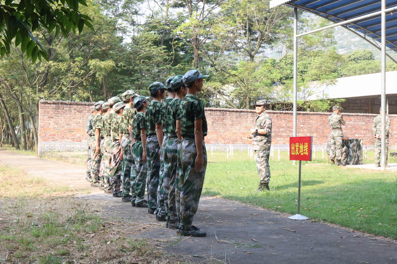 【军训风采】"战士"打靶归来——2018级大学生军事技能训练轻武器射击