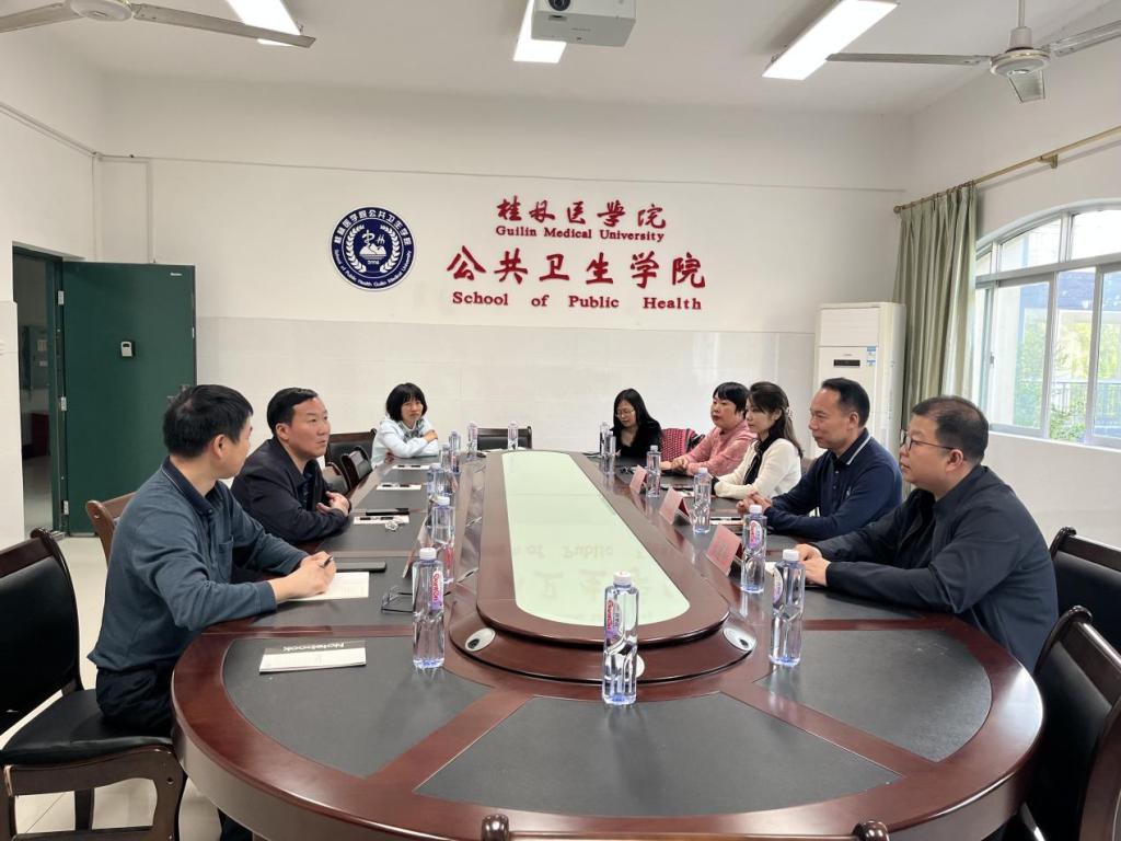 广州医科大学和第四军医大学专家莅临公共卫生学院参观指导